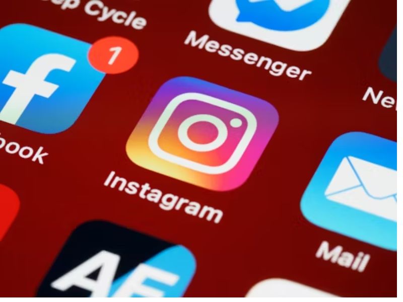 How to Go Viral on Instagram in 2025